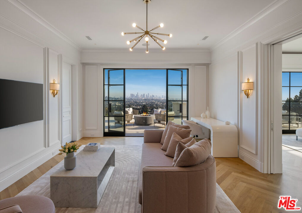 4533 Cockerham Dr, los feliz