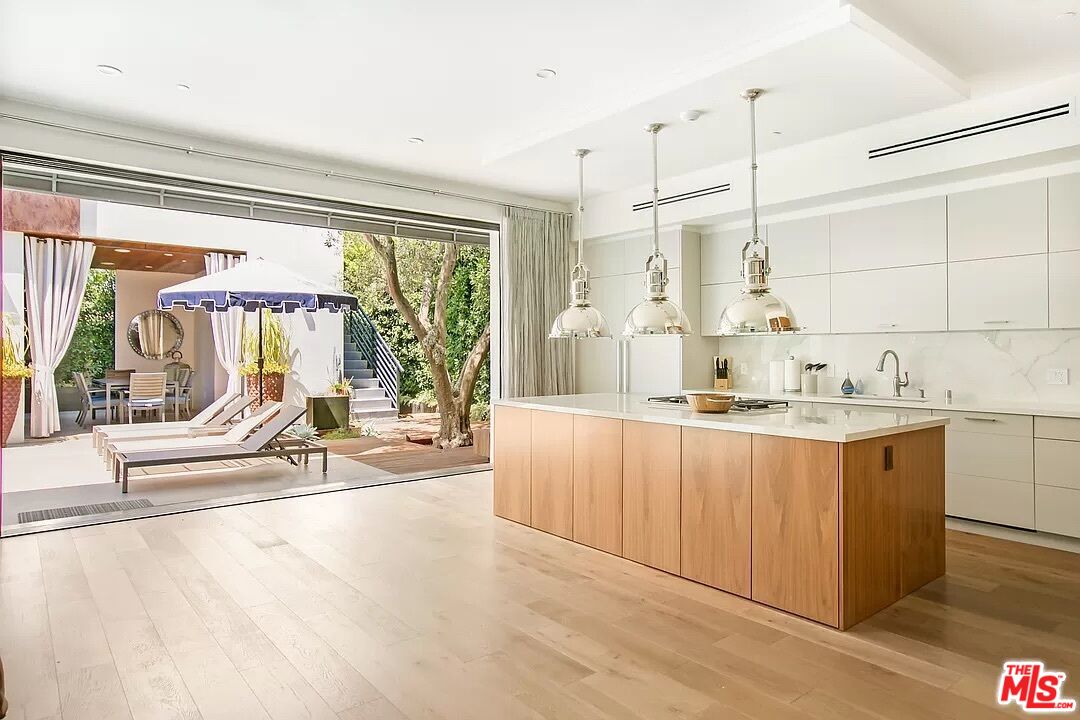 843 N Curson Ave, Beverly Grove