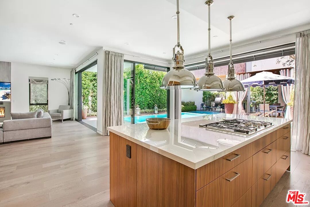 843 N Curson Ave, Beverly Grove
