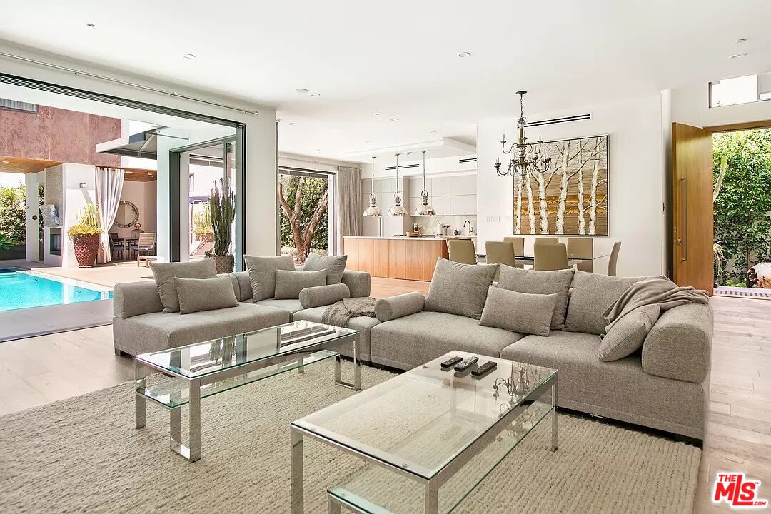 843 N Curson Ave, Beverly Grove