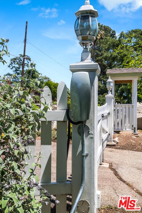2424 Prospect Ave, Montrose