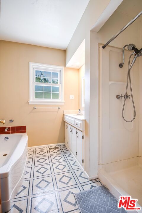 2424 Prospect Ave, Montrose