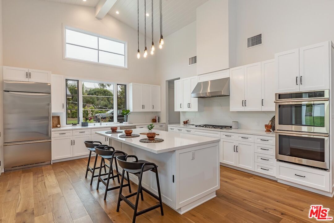 5916 Bonsall Dr, Malibu