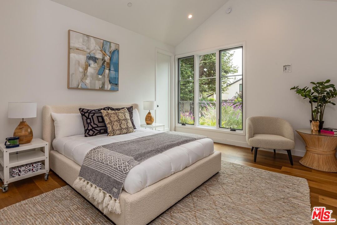 5916 Bonsall Dr, Malibu