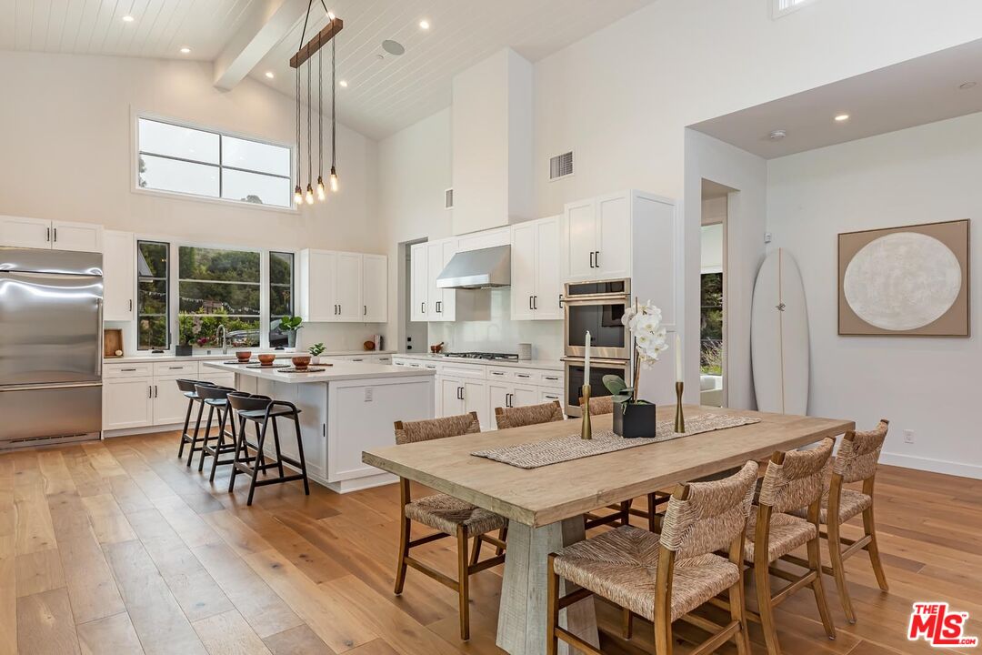5916 Bonsall Dr, Malibu