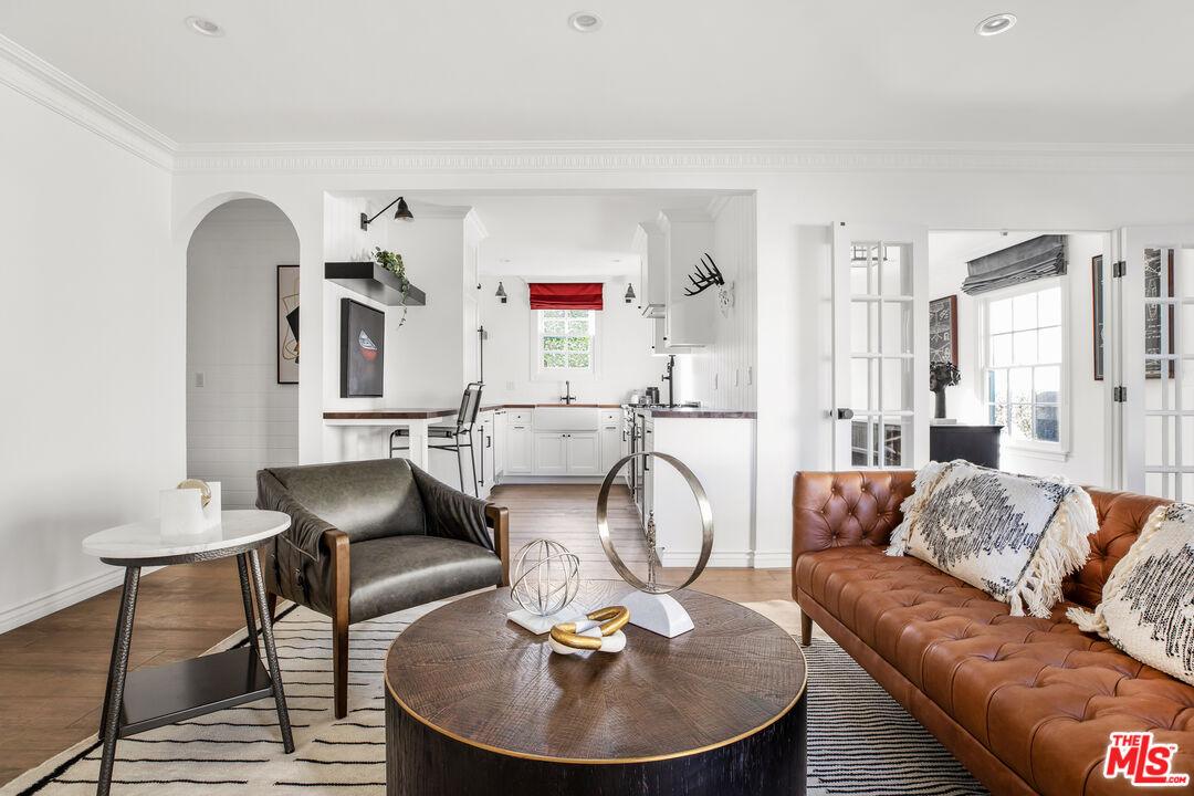 133 S Roxbury Dr Unit: A