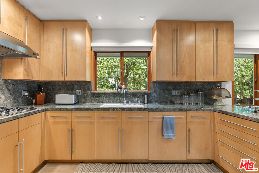 748 24th St, Santa Monica