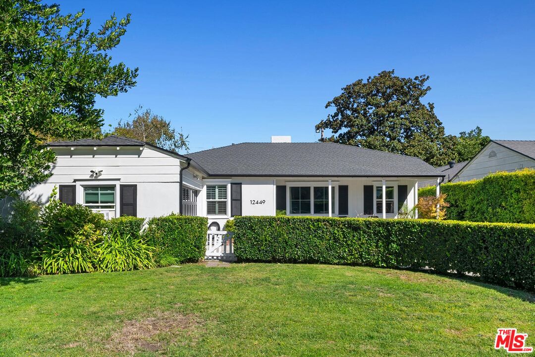 12449 Sarah St, Studio City