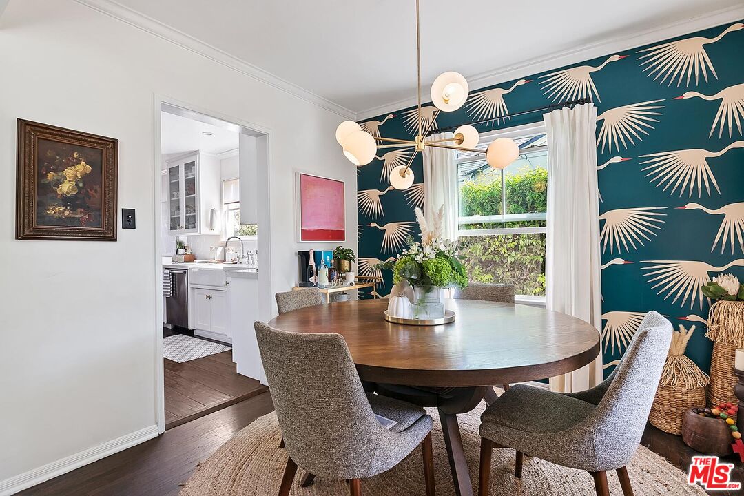 12449 Sarah St, Studio City