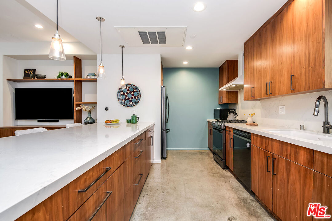 1814 12th St Unit: 2
