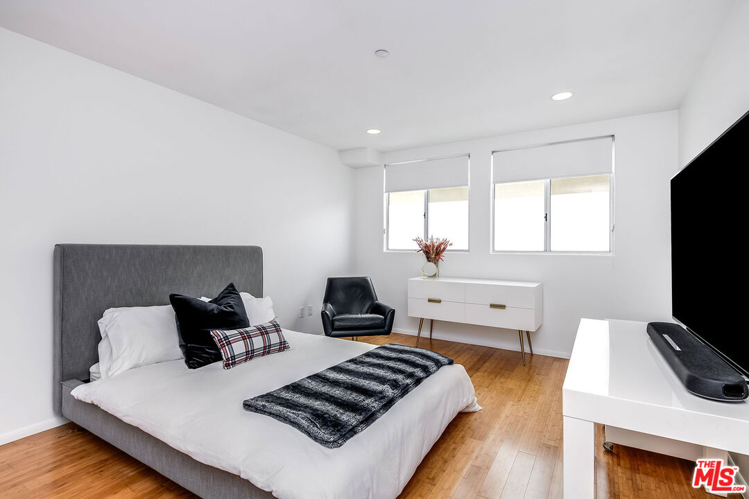 1814 12th St Unit: 2