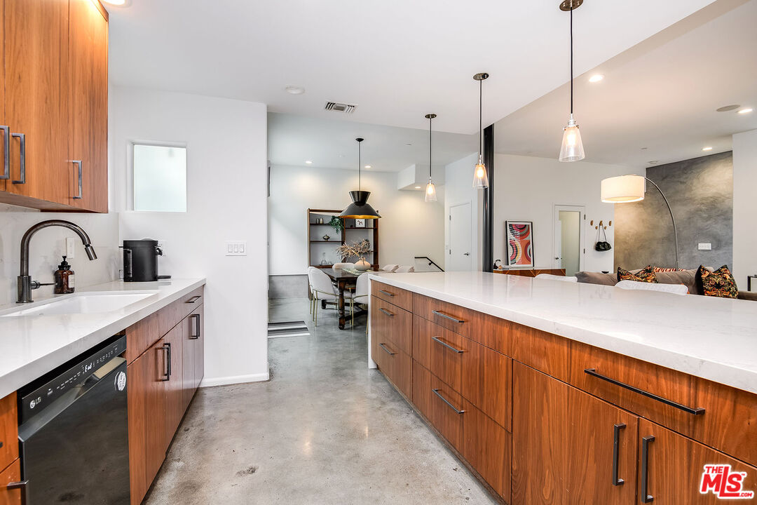 1814 12th St Unit: 2