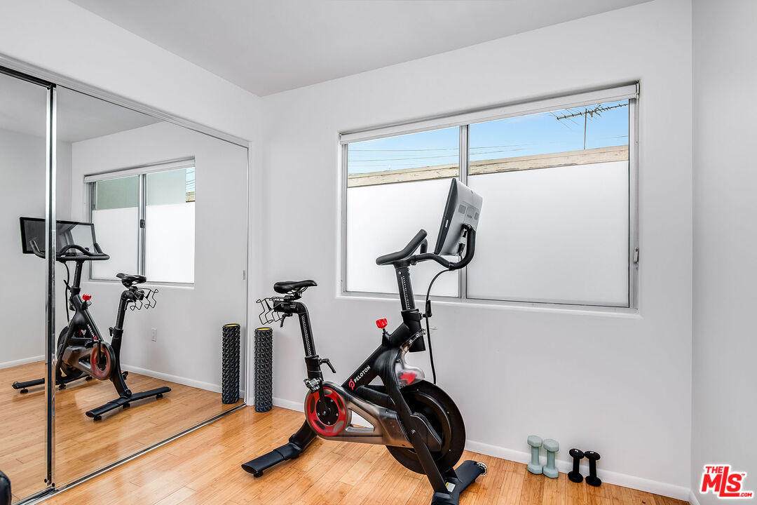 1814 12th St Unit: 2