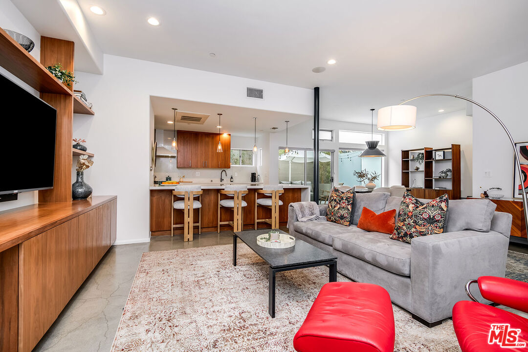 1814 12th St Unit: 2