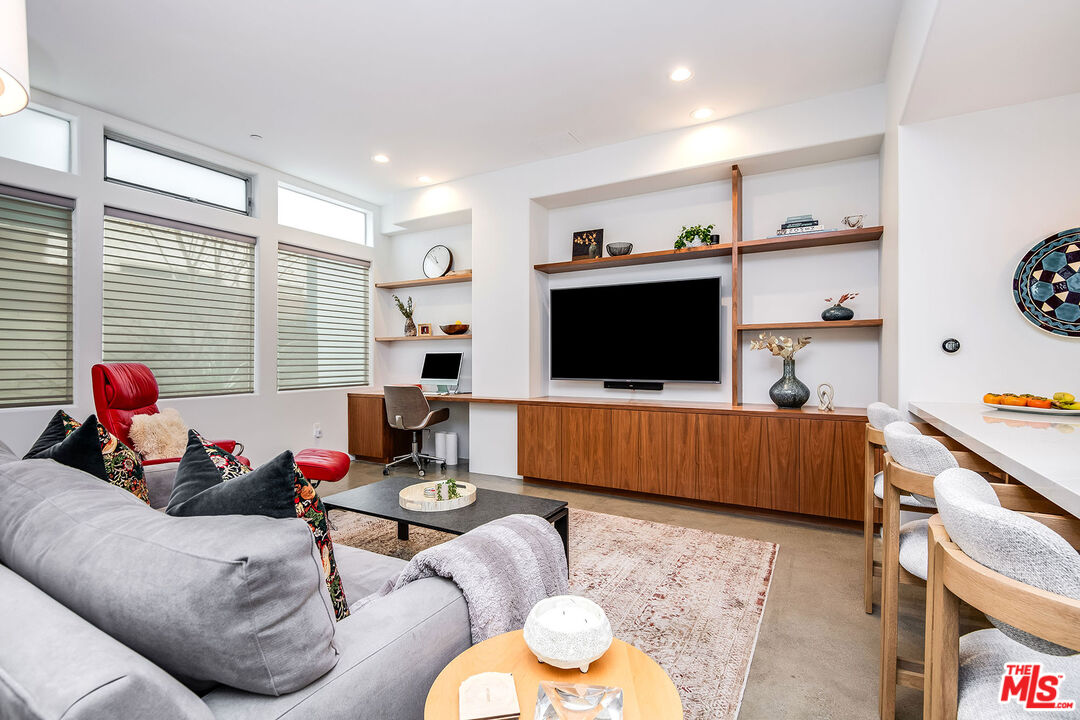 1814 12th St Unit: 2