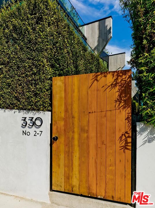 330 Rennie Ave Unit: 4, Venice