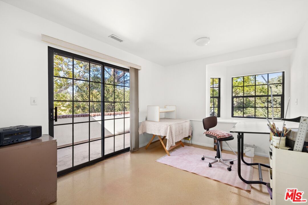 817 Radcliffe Ave, Pacific Palisades