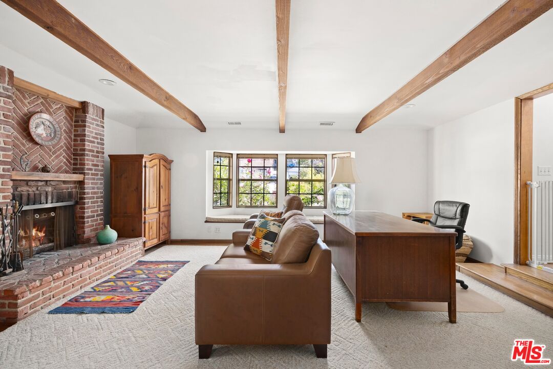 817 Radcliffe Ave, Pacific Palisades