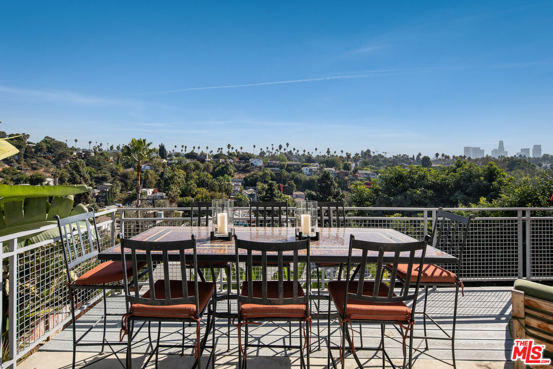 1346 Westerly Ter, Silver Lake