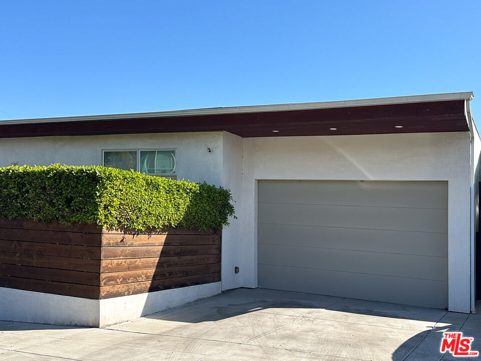 1346 Westerly Ter, Silver Lake