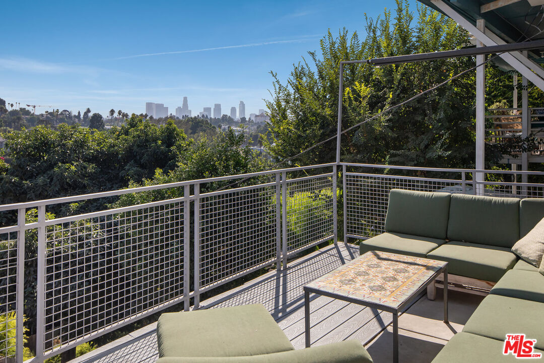 1346 Westerly Ter, Silver Lake