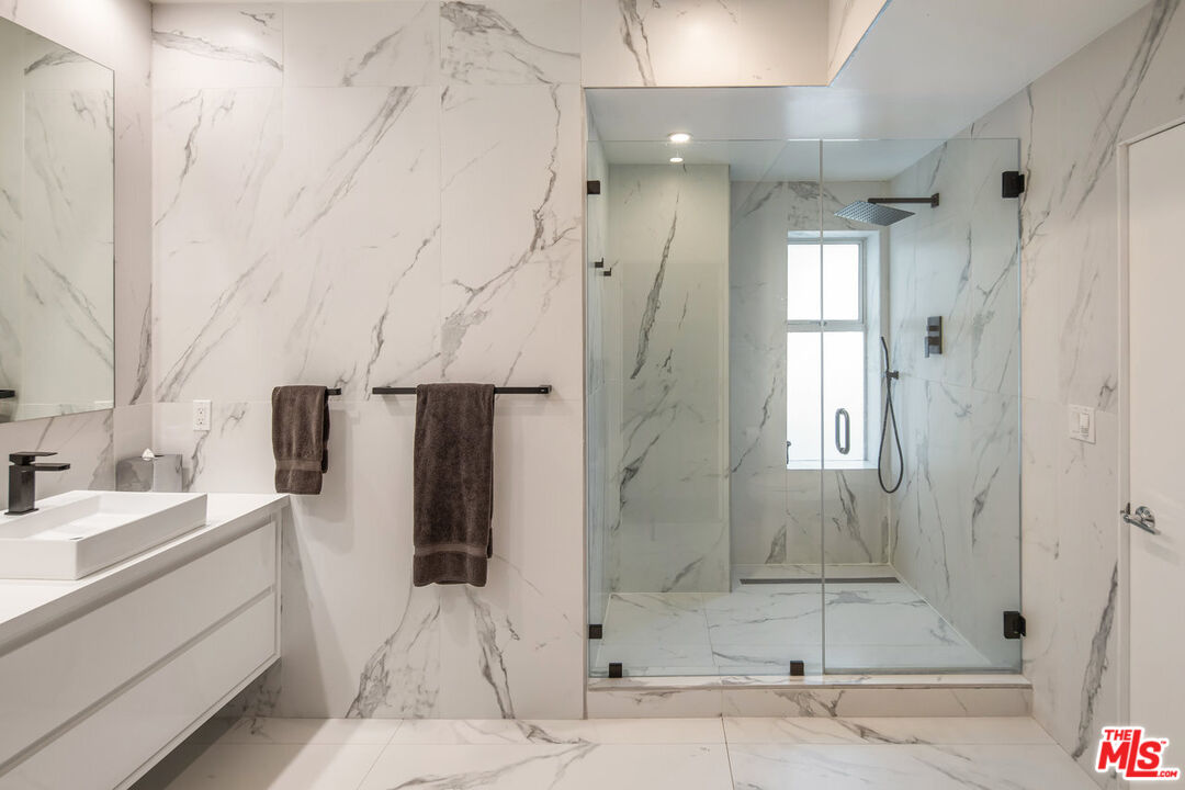 1346 Westerly Ter, Silver Lake