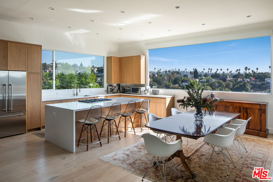 1346 Westerly Ter, Silver Lake