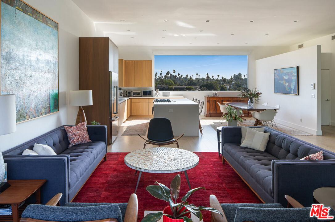 1346 Westerly Ter, Silver Lake
