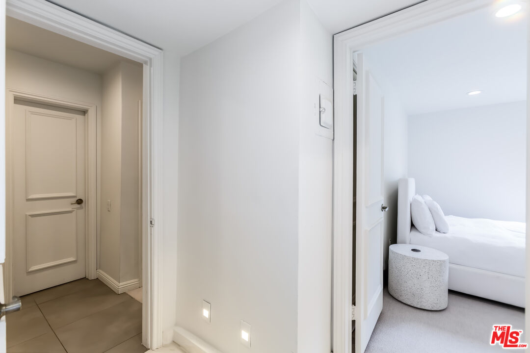 2345 Roscomare Rd Unit: 404, Bel Air