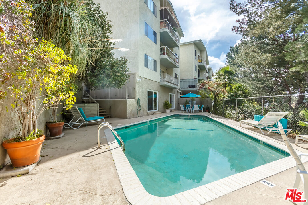 2345 Roscomare Rd Unit: 404, Bel Air