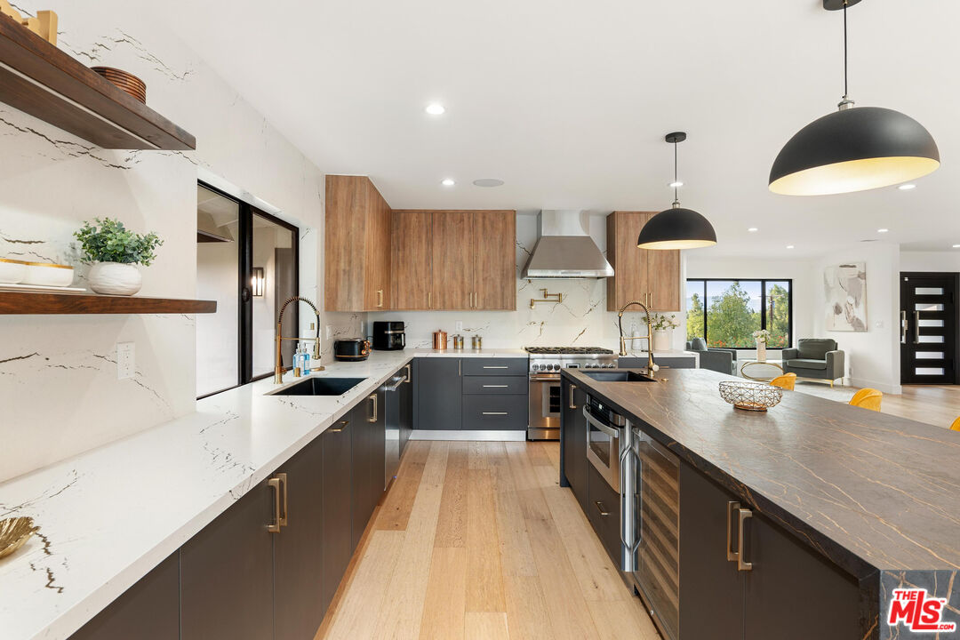 5310 Bothwell Rd, Tarzana