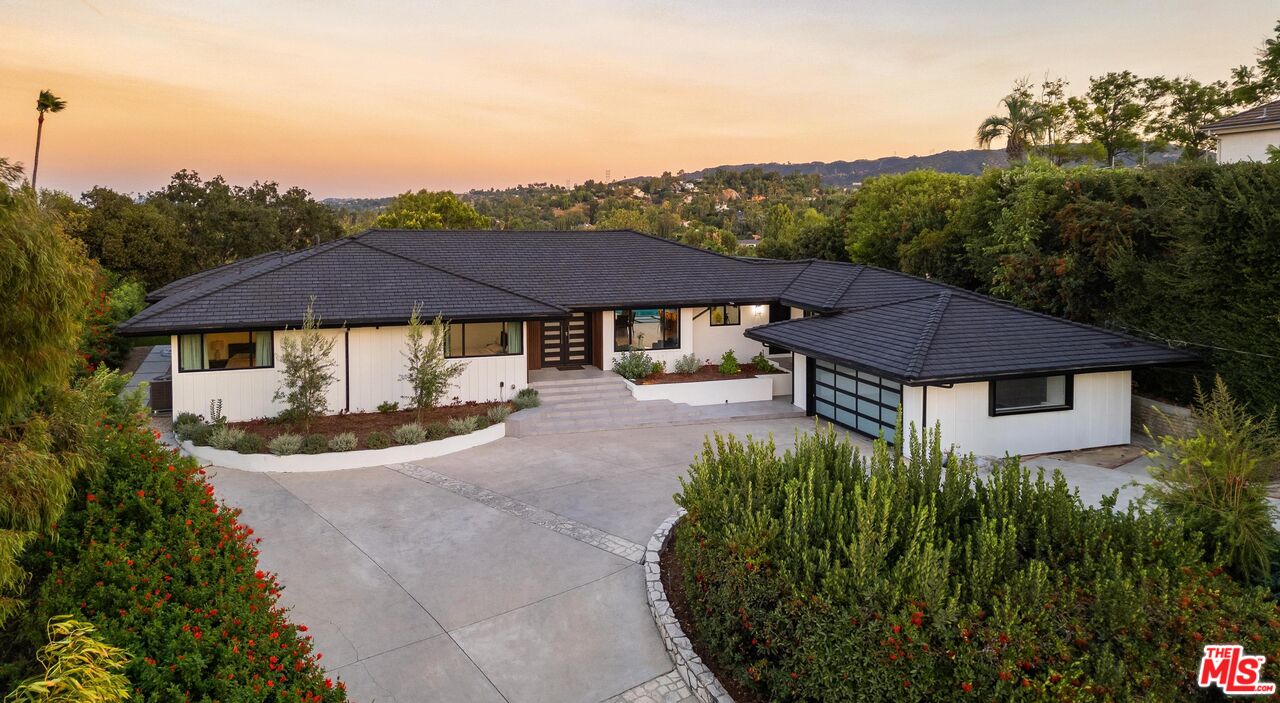 5310 Bothwell Rd, Tarzana