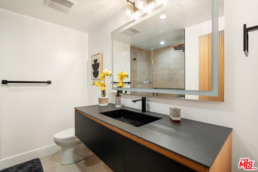 5310 Bothwell Rd, Tarzana