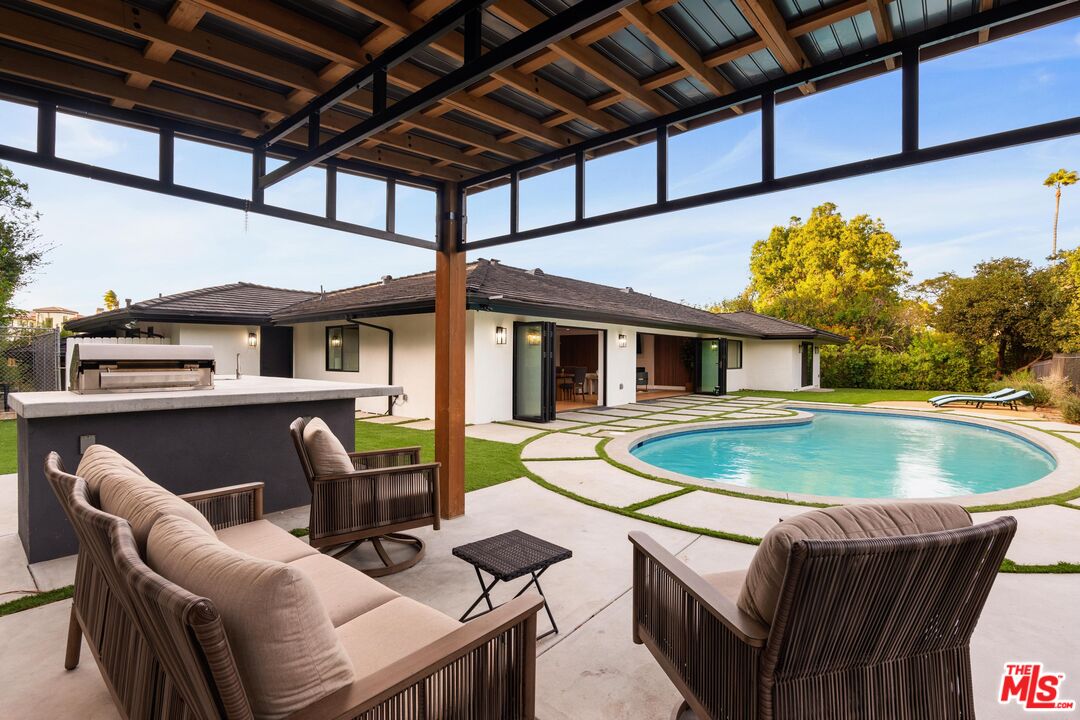5310 Bothwell Rd, Tarzana