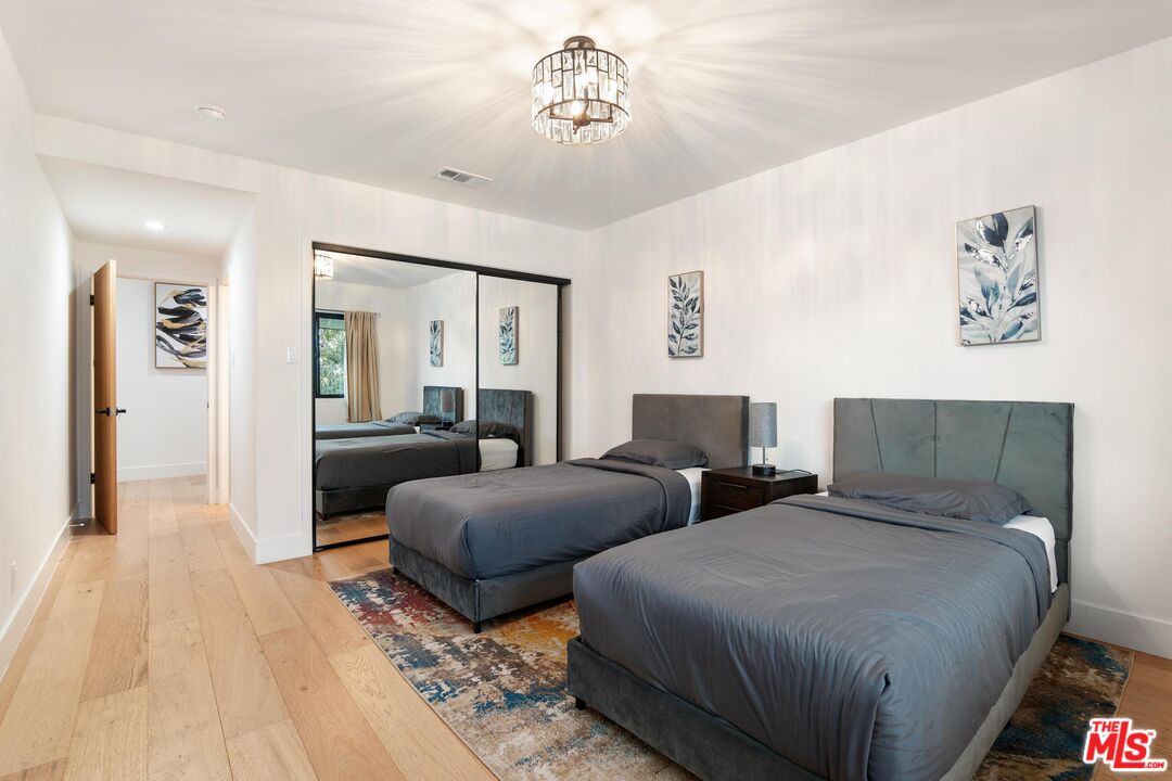 5310 Bothwell Rd, Tarzana