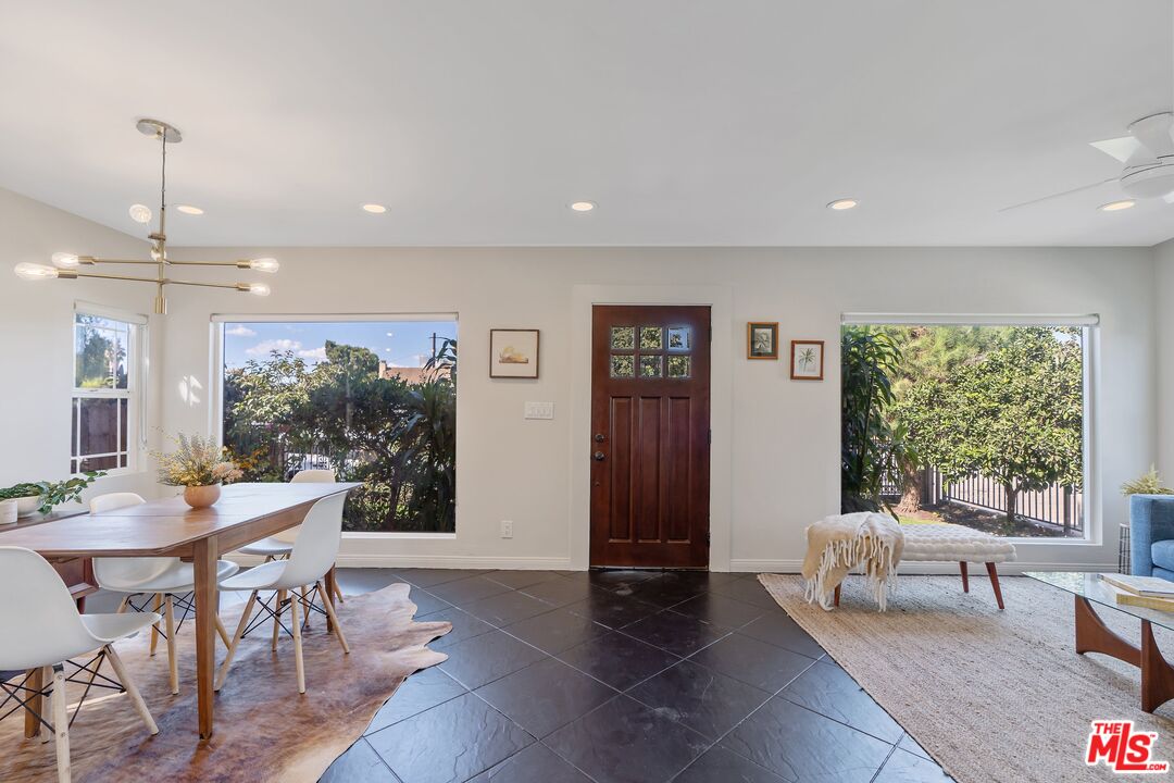 2324 S Highland Ave