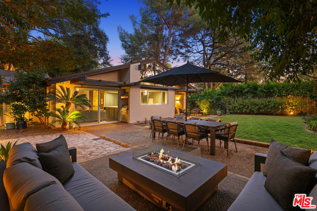 5045 Jarvis Ave, La Canada Flintridge