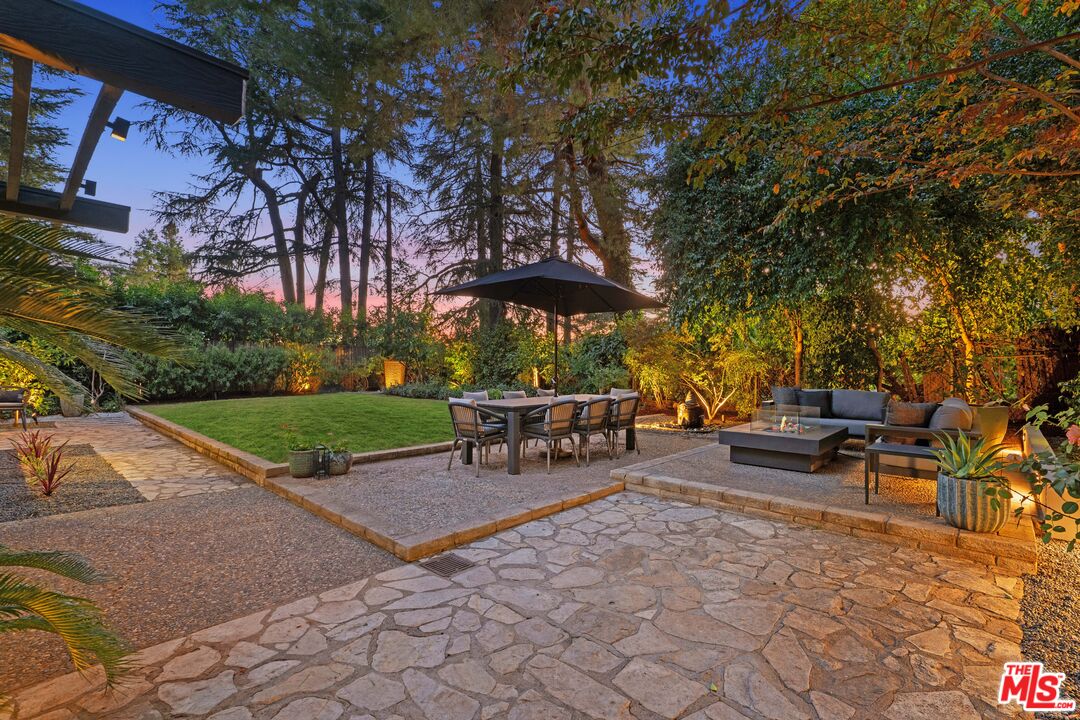 5045 Jarvis Ave, La Canada Flintridge