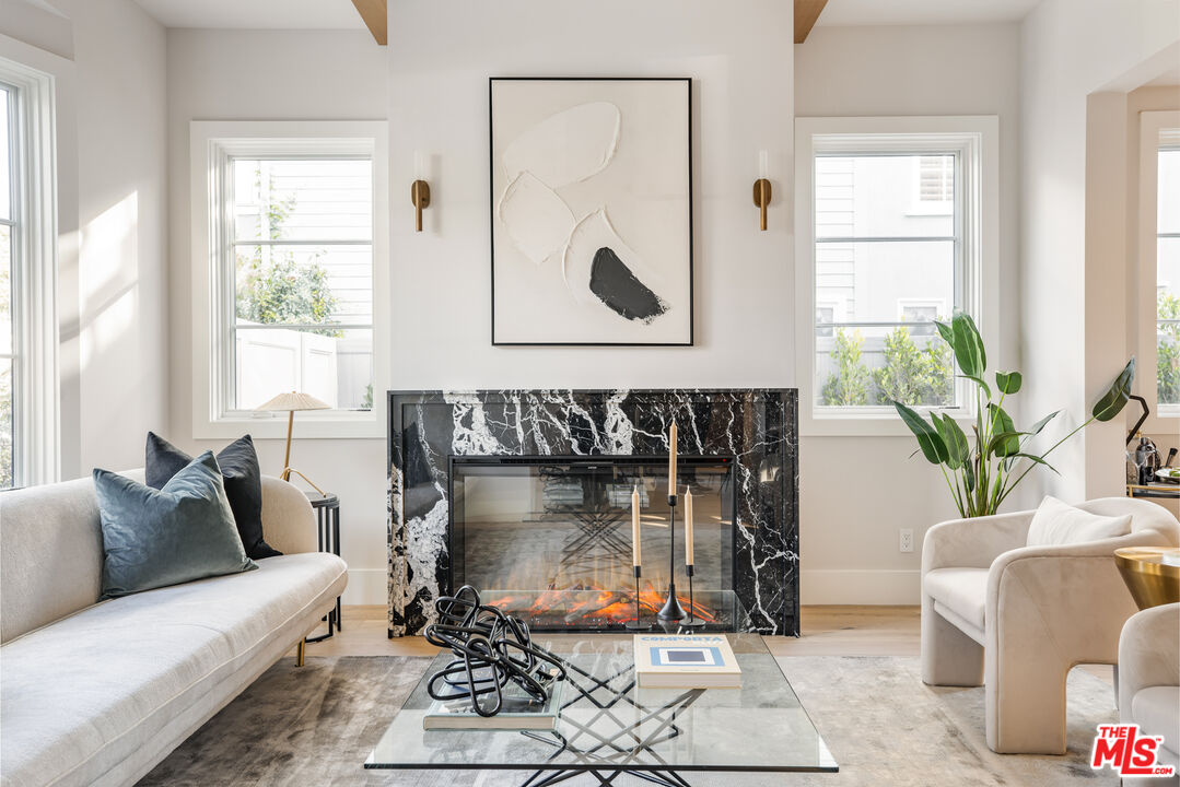 628 10th St, Santa Monica
