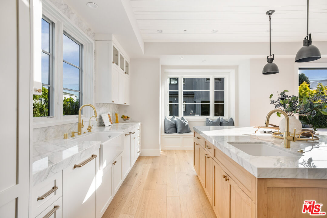 628 10th St, Santa Monica