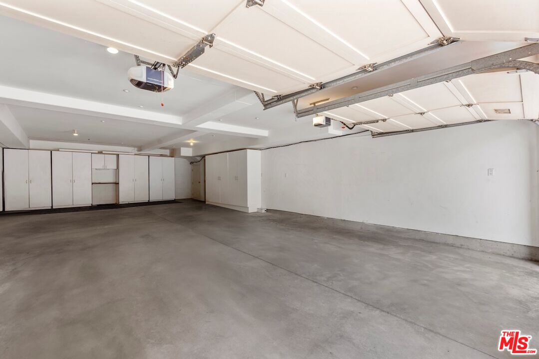 3011 N Beverly Glen Cir, Bel Air