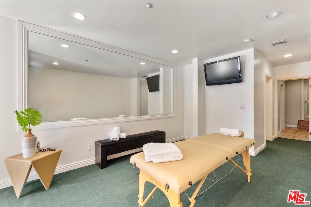 3011 N Beverly Glen Cir, Bel Air