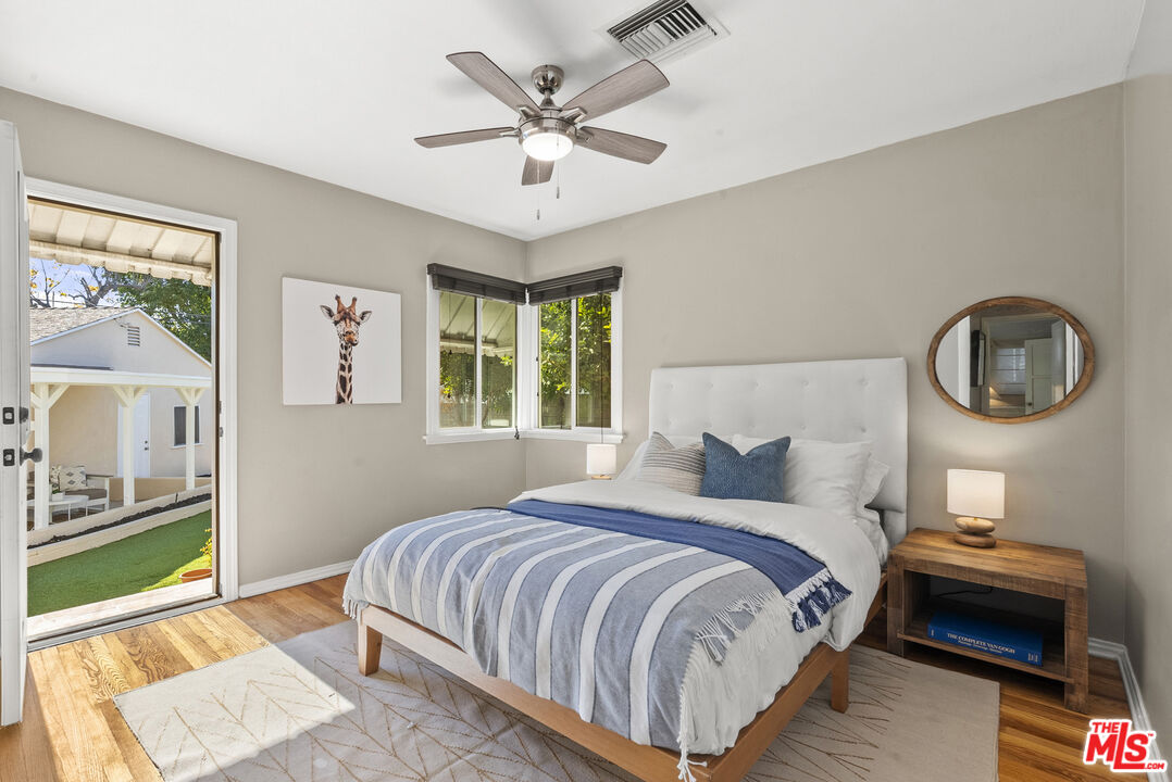 15010 Bassett St, Van Nuys