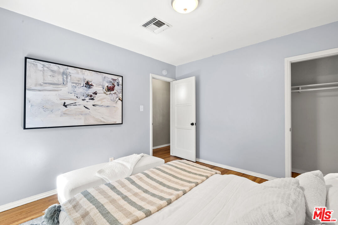 15010 Bassett St, Van Nuys