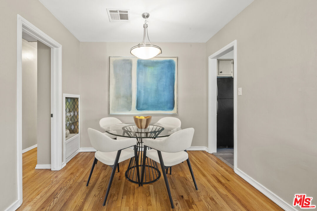 15010 Bassett St, Van Nuys