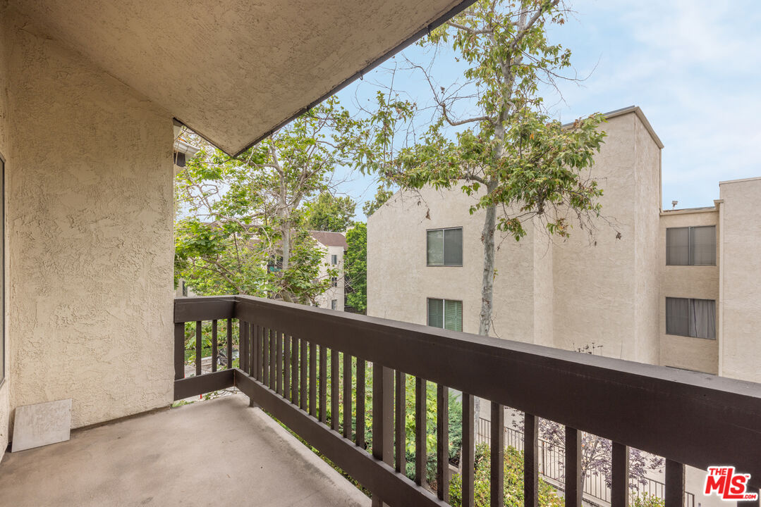 5302 Summertime Ln, Culver City