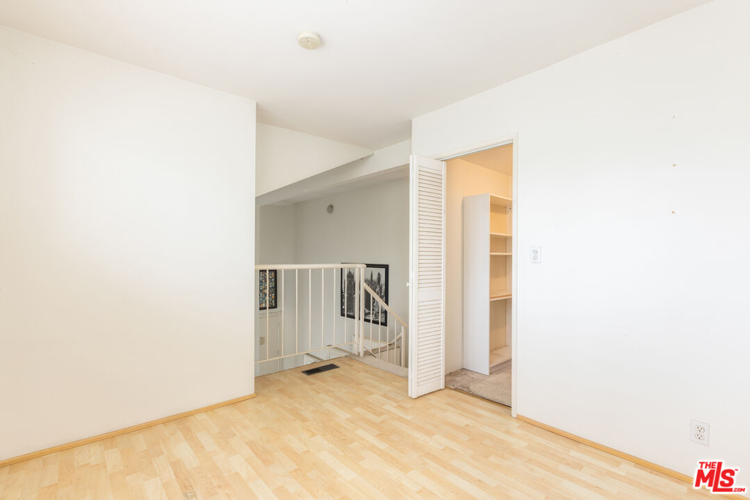 5302 Summertime Ln, Culver City