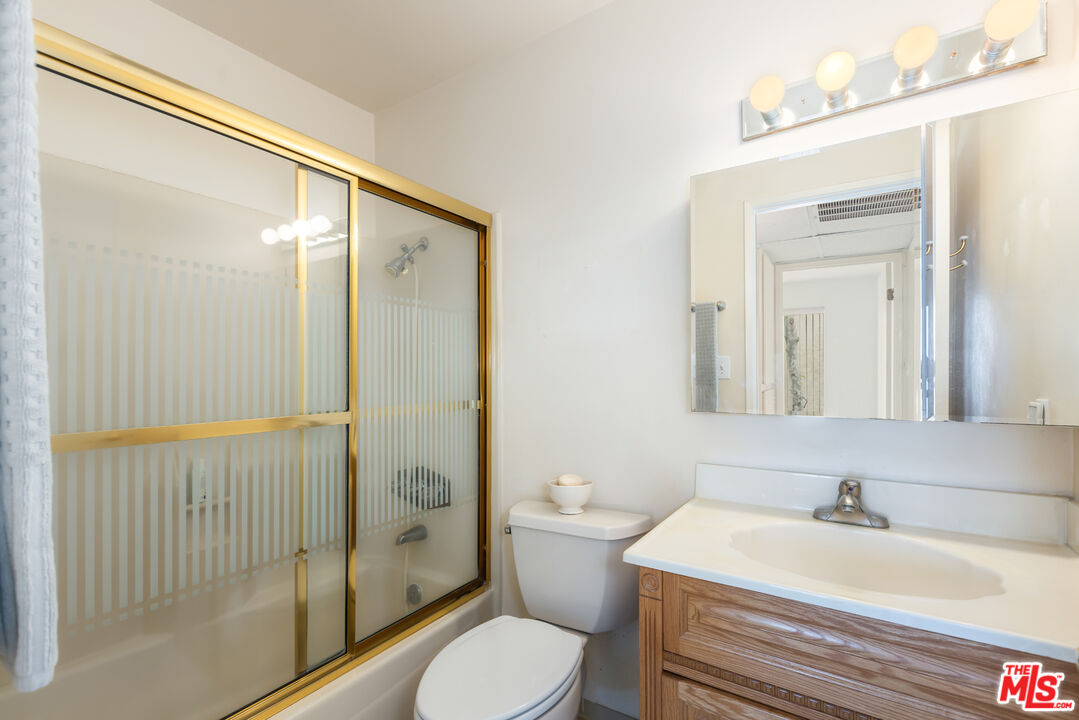 5302 Summertime Ln, Culver City
