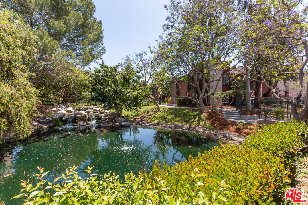 5302 Summertime Ln, Culver City