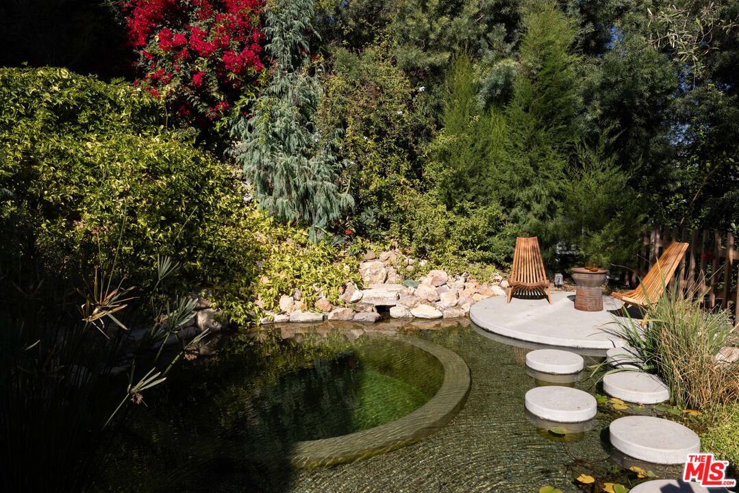 2226 Moreno Dr, Silver Lake